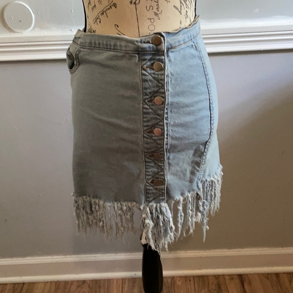 Size small denim skirt in great condition